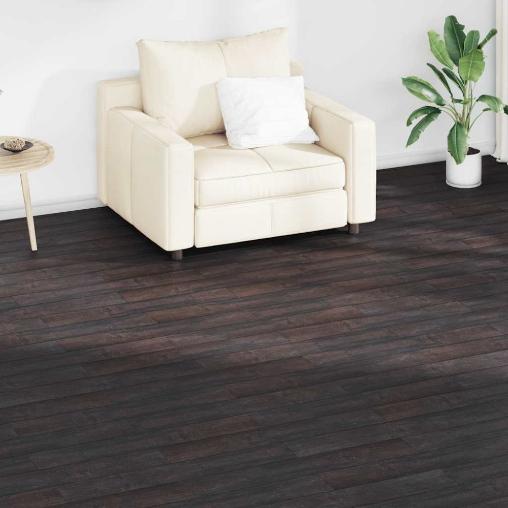vidaXL Självhäftande PVC-golvbrädor 2,51 m² 2 mm mörkbrun