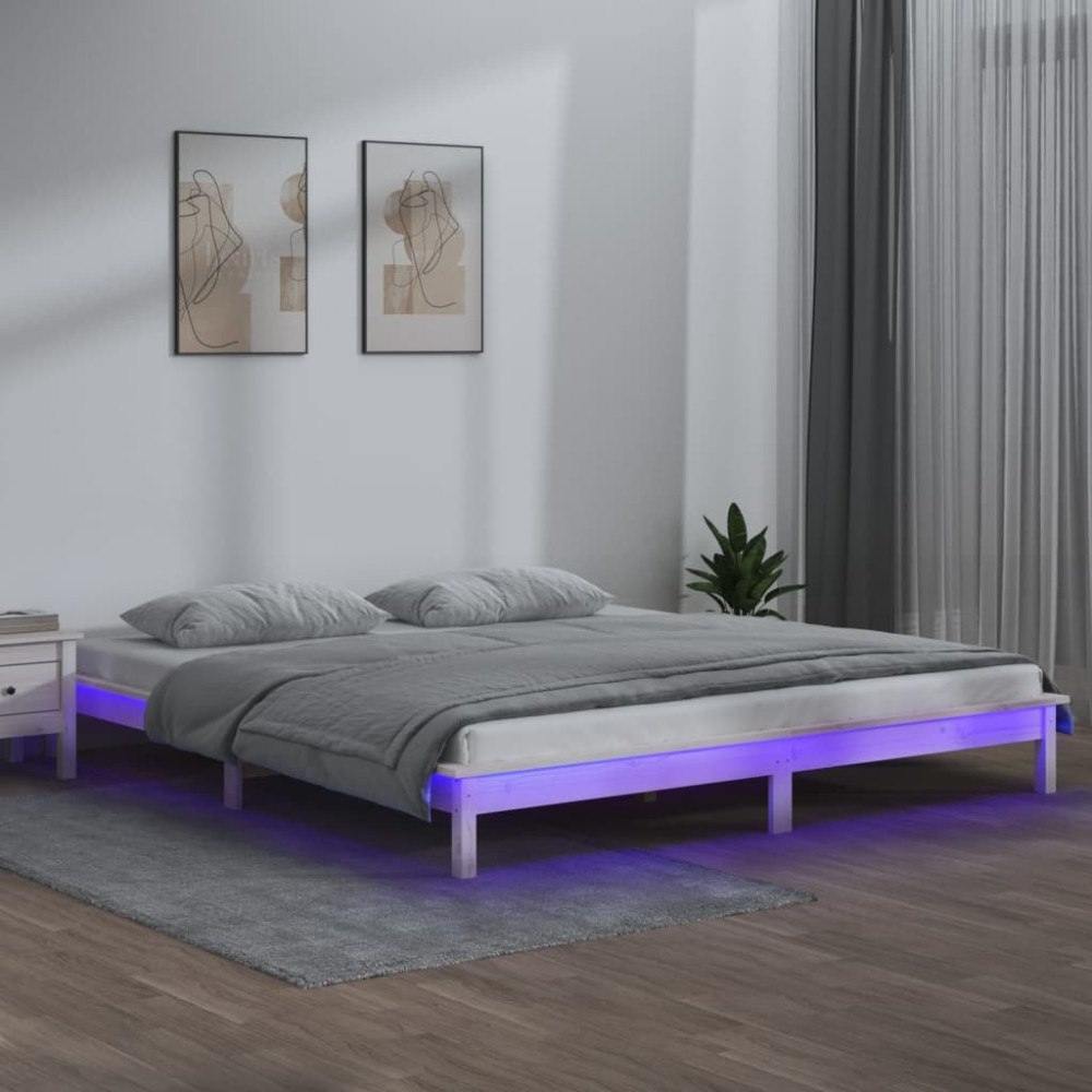 vidaXL Sängram LED vit 135x190 cm massivt trä