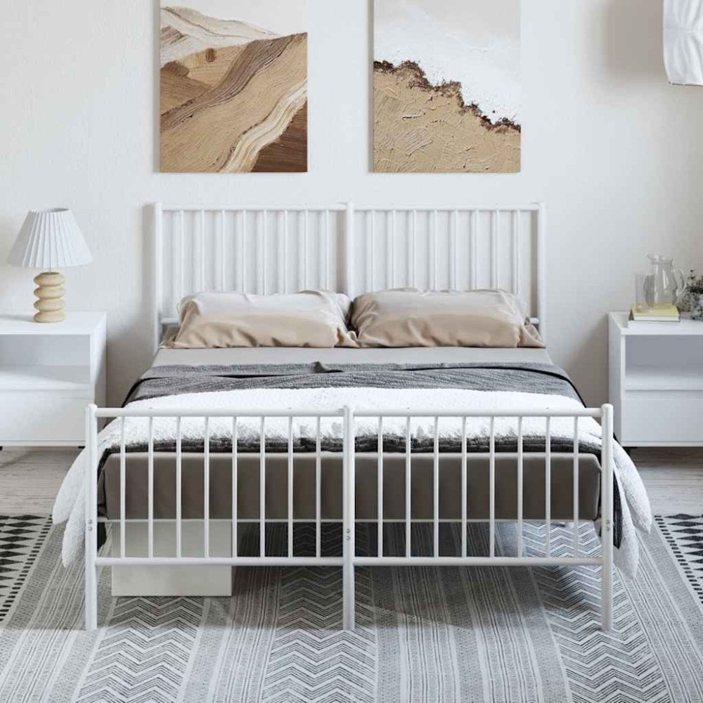 vidaXL Sängram med huvudgavel och fotgavel vit metall 135x190 cm