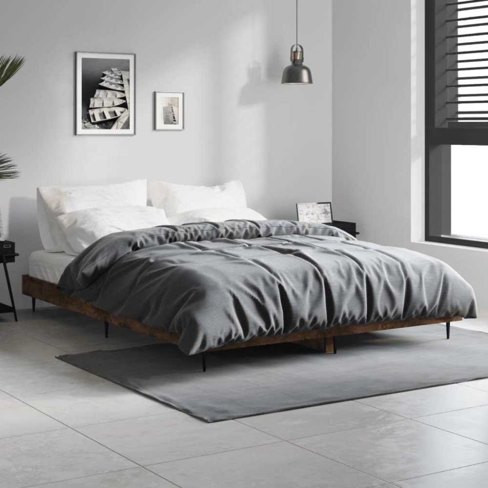 vidaXL Sängram utan madrass rökfärgad ek 140x190 cm konstruerad trä