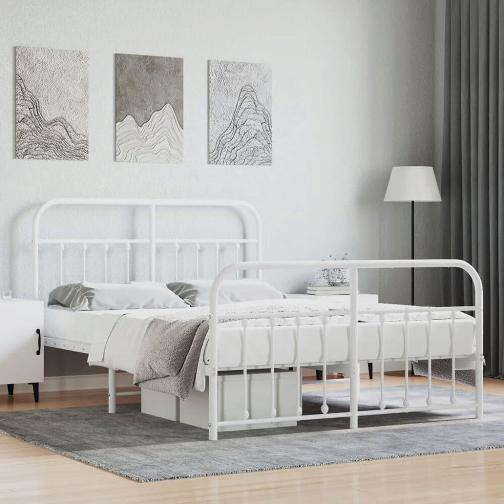 vidaXL Sängram med huvudgavel och fotgavel vit metall 140x190 cm