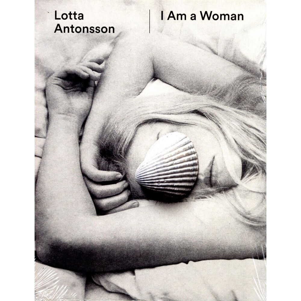 Art and Theory I Am a Woman (bok, danskt band, eng)