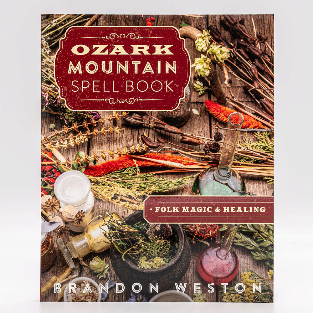 Brandon Weston Ozark Mountain Spell Book (häftad, eng)