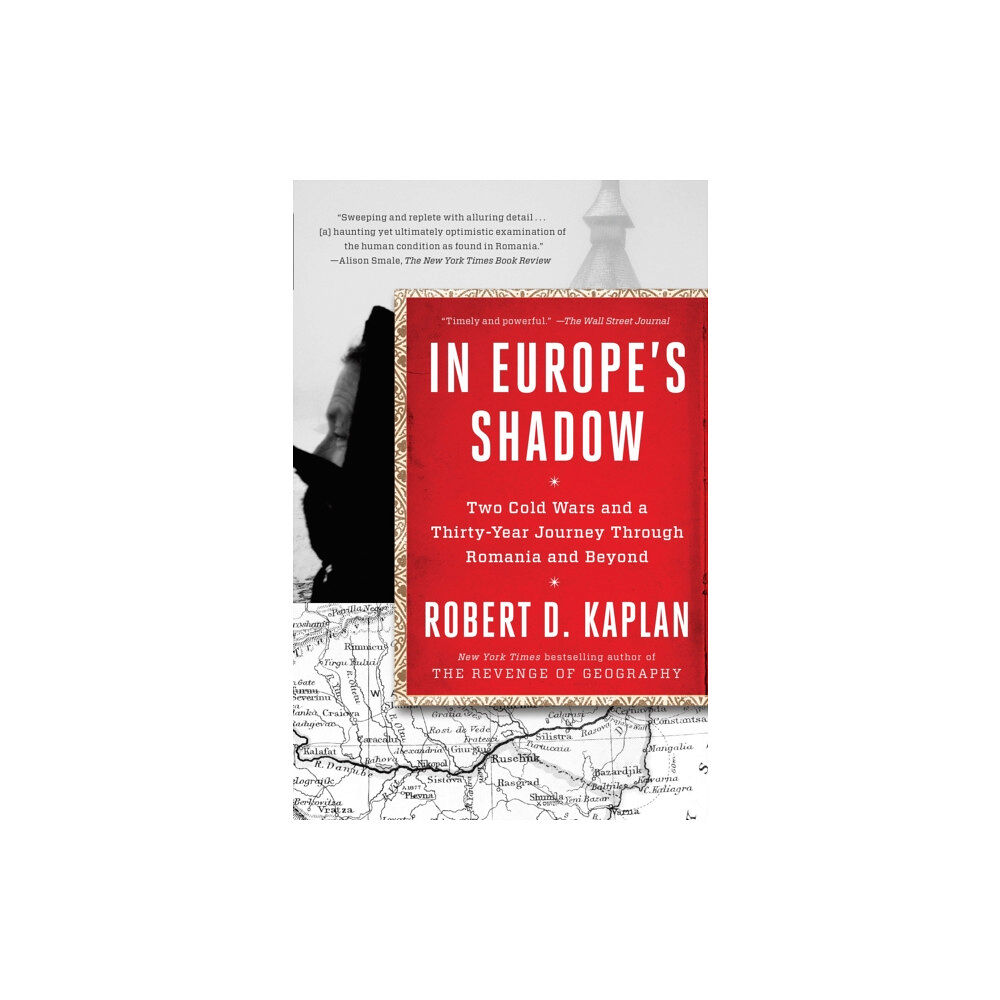 Random House USA Inc In Europe's Shadow (häftad, eng)