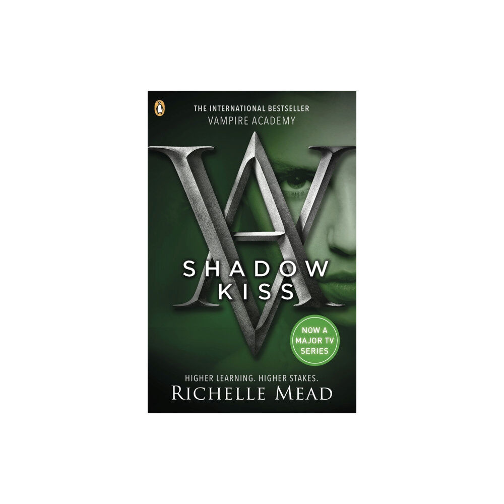 Penguin Random House Children's UK Vampire Academy: Shadow Kiss (book 3) (häftad, eng)