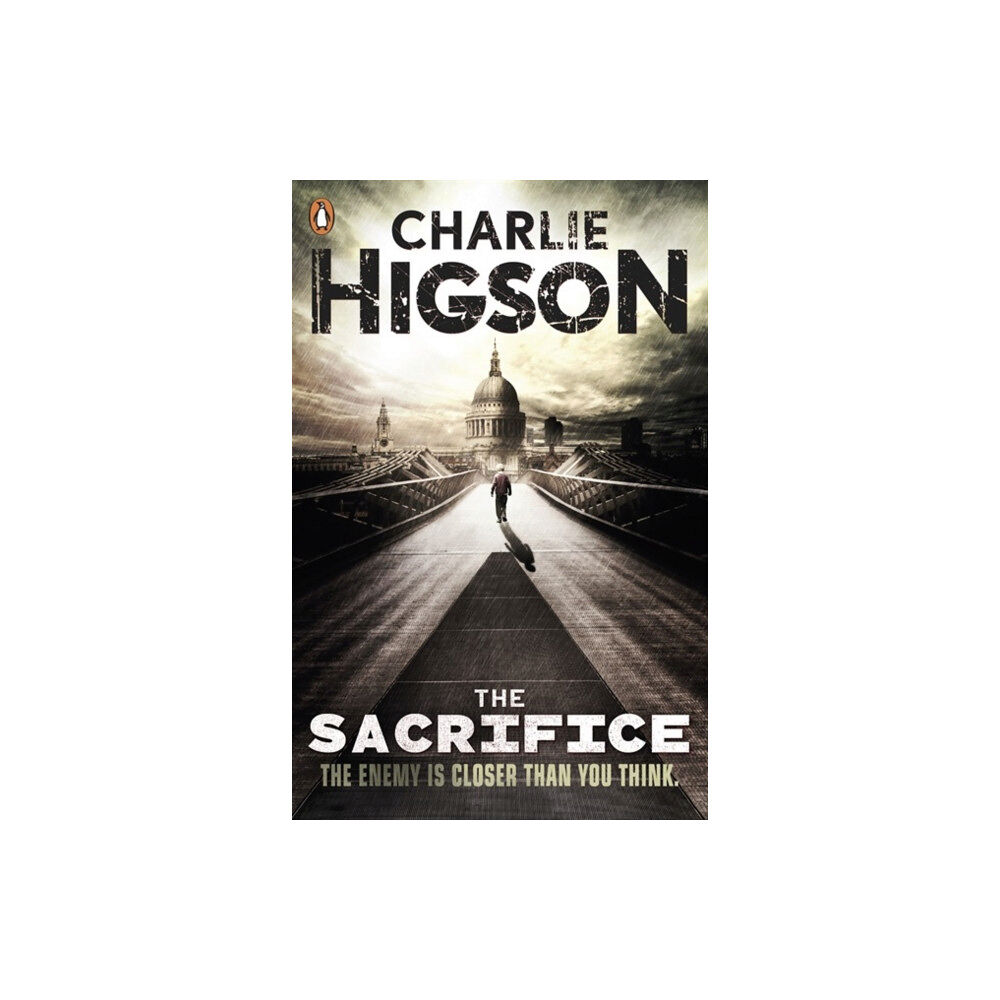 Penguin Random House Children's UK The Sacrifice (The Enemy Book 4) (häftad, eng)