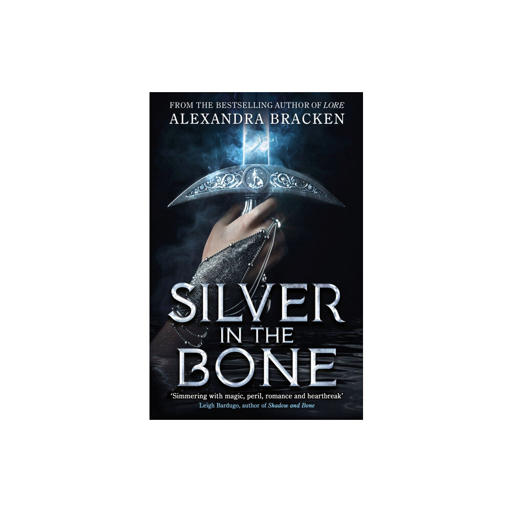 Hachette Children's Group Silver in the Bone (inbunden, eng)