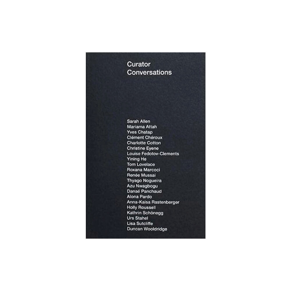 1000 Words Curator Conversations (häftad, eng)