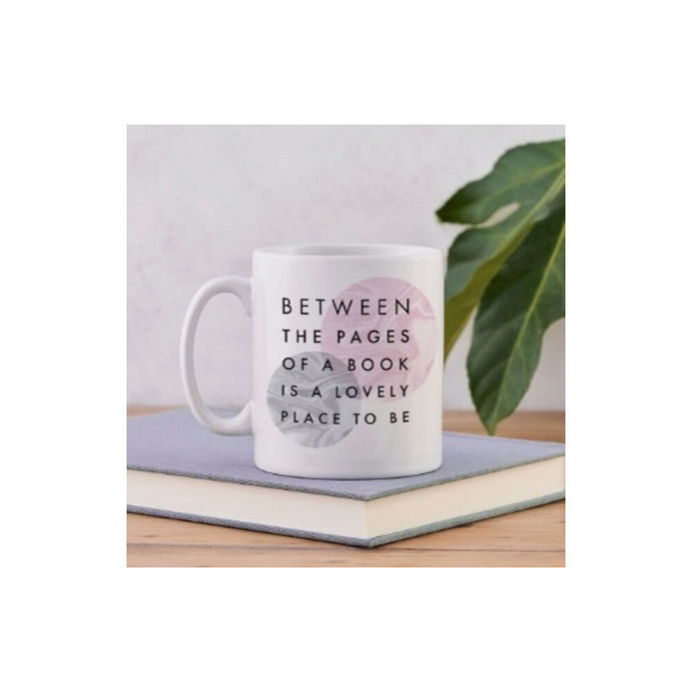 BOOKISHLY Literary Mug - "Between The Pages" - Marble Design (häftad, eng)