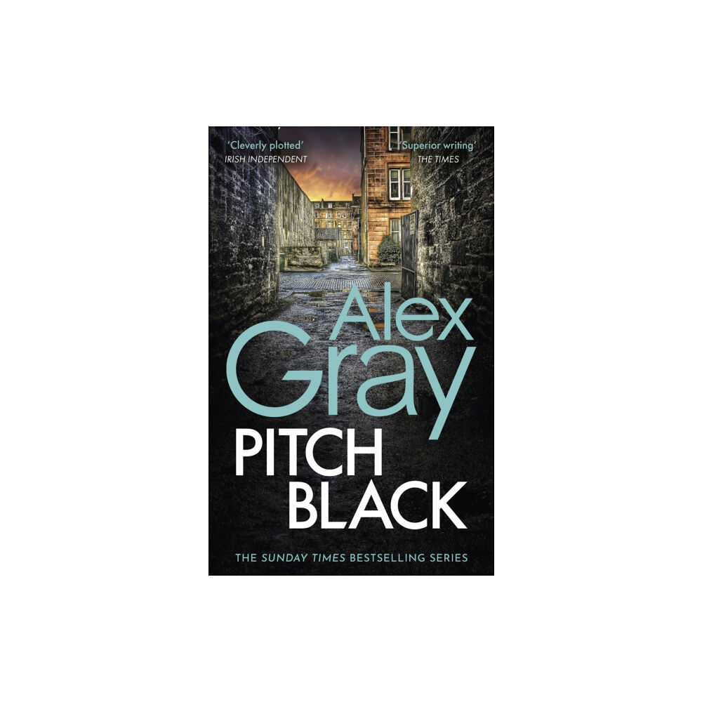 Little, Brown Book Group Pitch Black (häftad, eng)