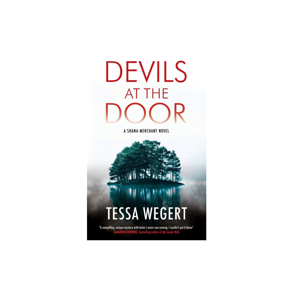 Canongate Books Devils at the Door (häftad, eng)