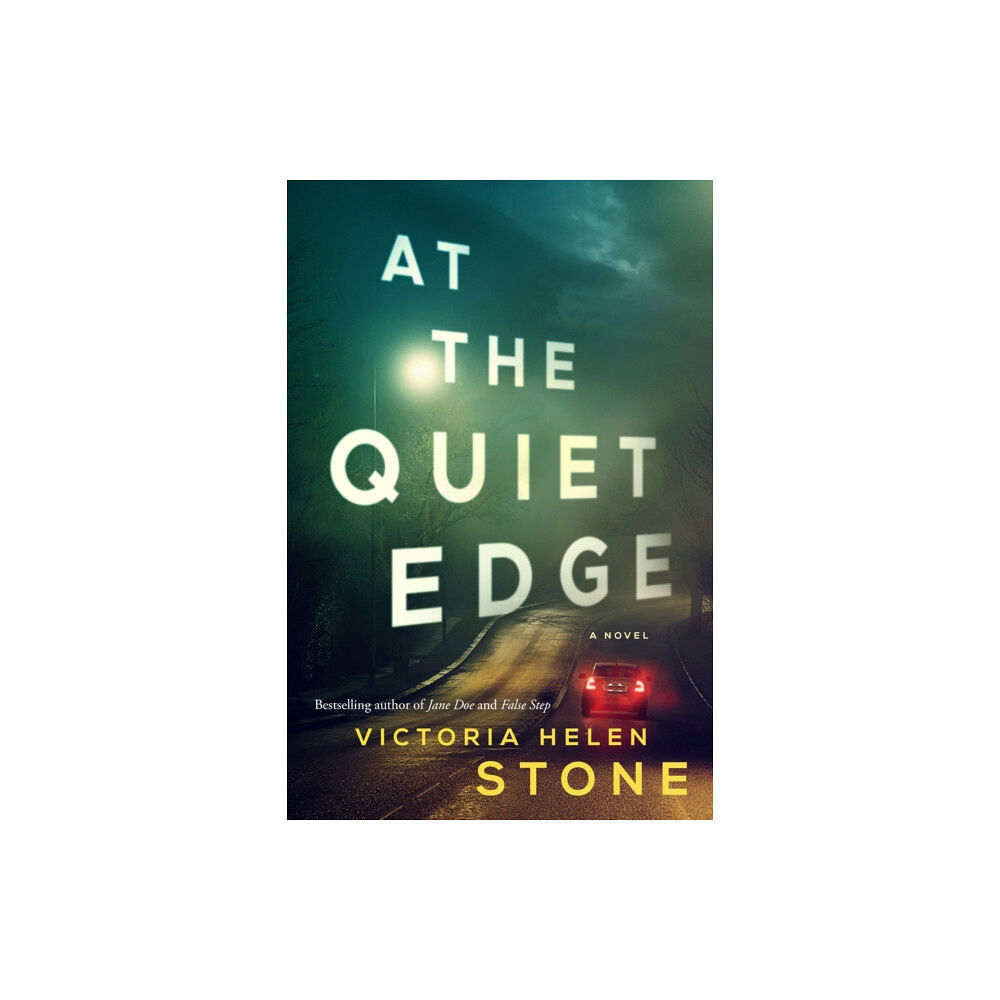 Amazon Publishing At the Quiet Edge (häftad, eng)