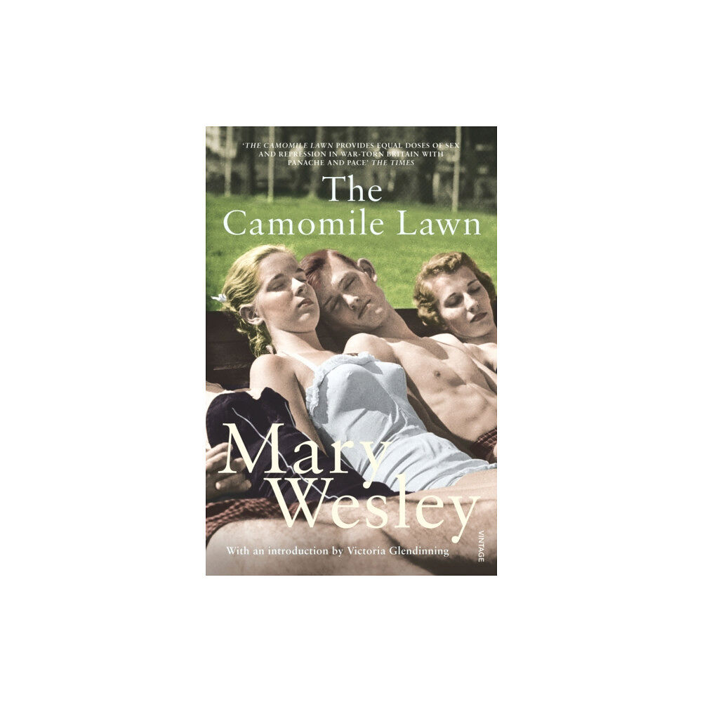 Vintage Publishing The Camomile Lawn (häftad, eng)