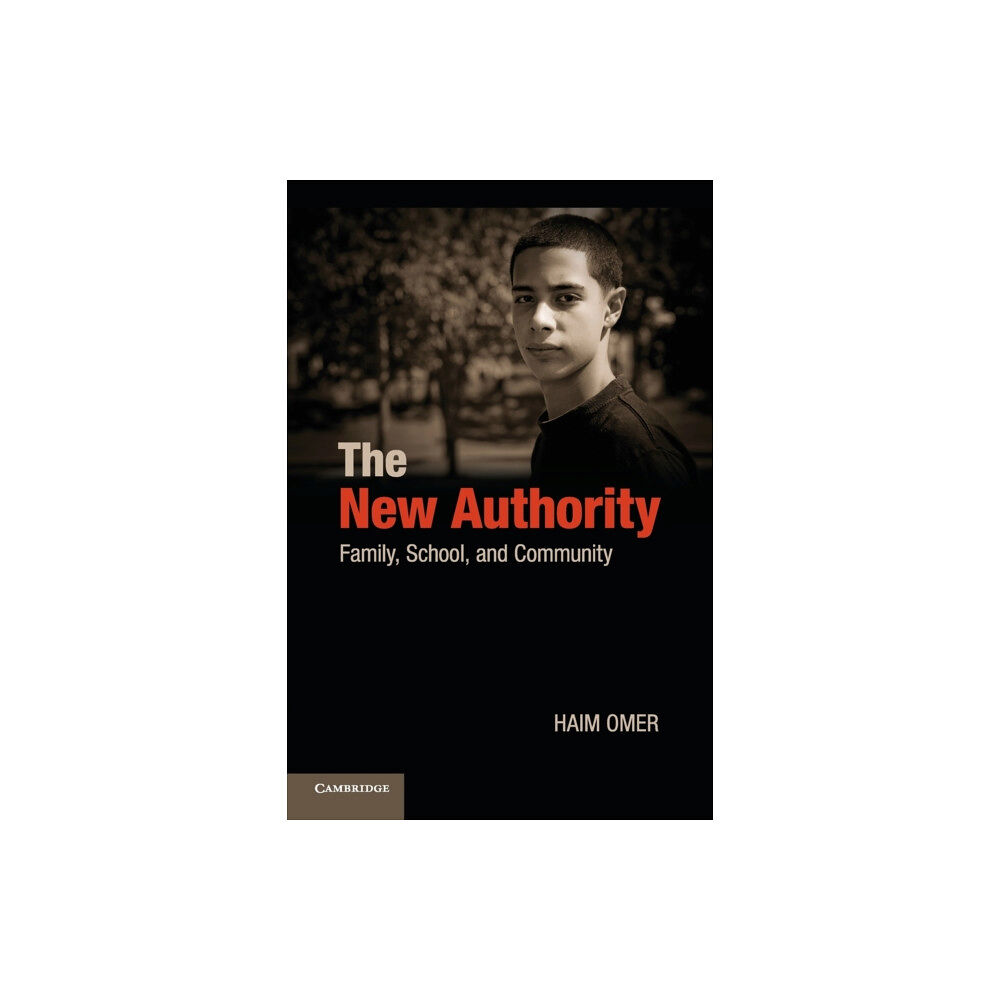 Cambridge University Press The New Authority (häftad, eng)