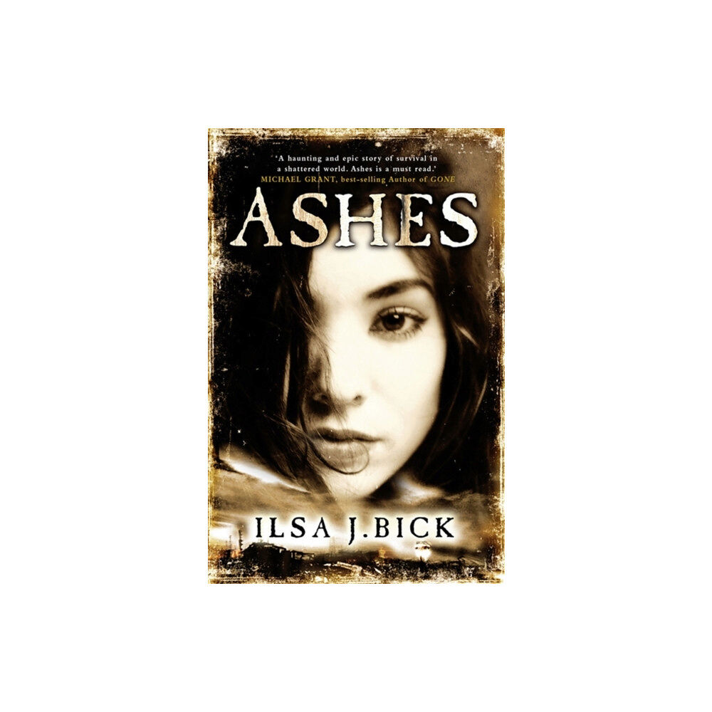 Hachette Children's Group The Ashes Trilogy: Ashes (häftad, eng)