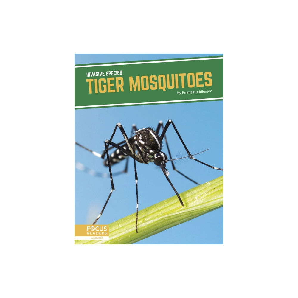 North Star Editions Invasive Species: Tiger Mosquitoes (häftad, eng)