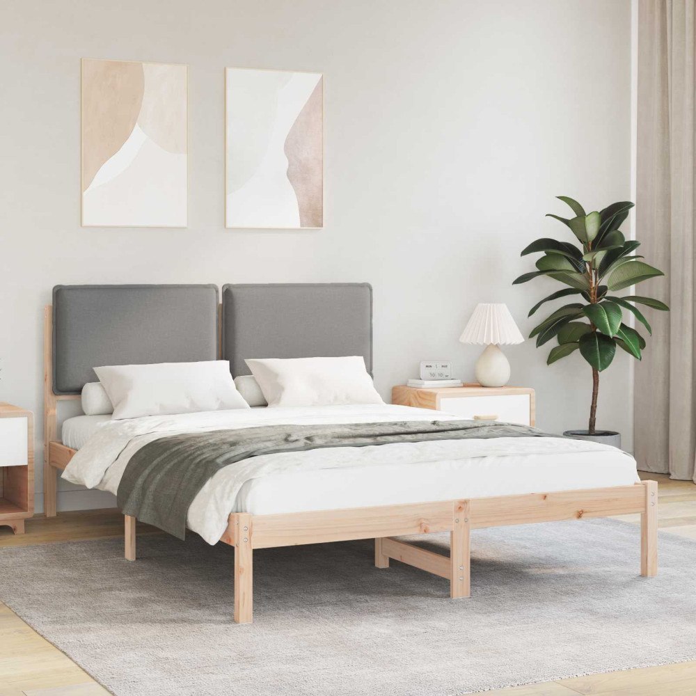 vidaXL Sängram med Klädd Huvudgavel Ljusgrå 135 x 190 cm Massivt furu