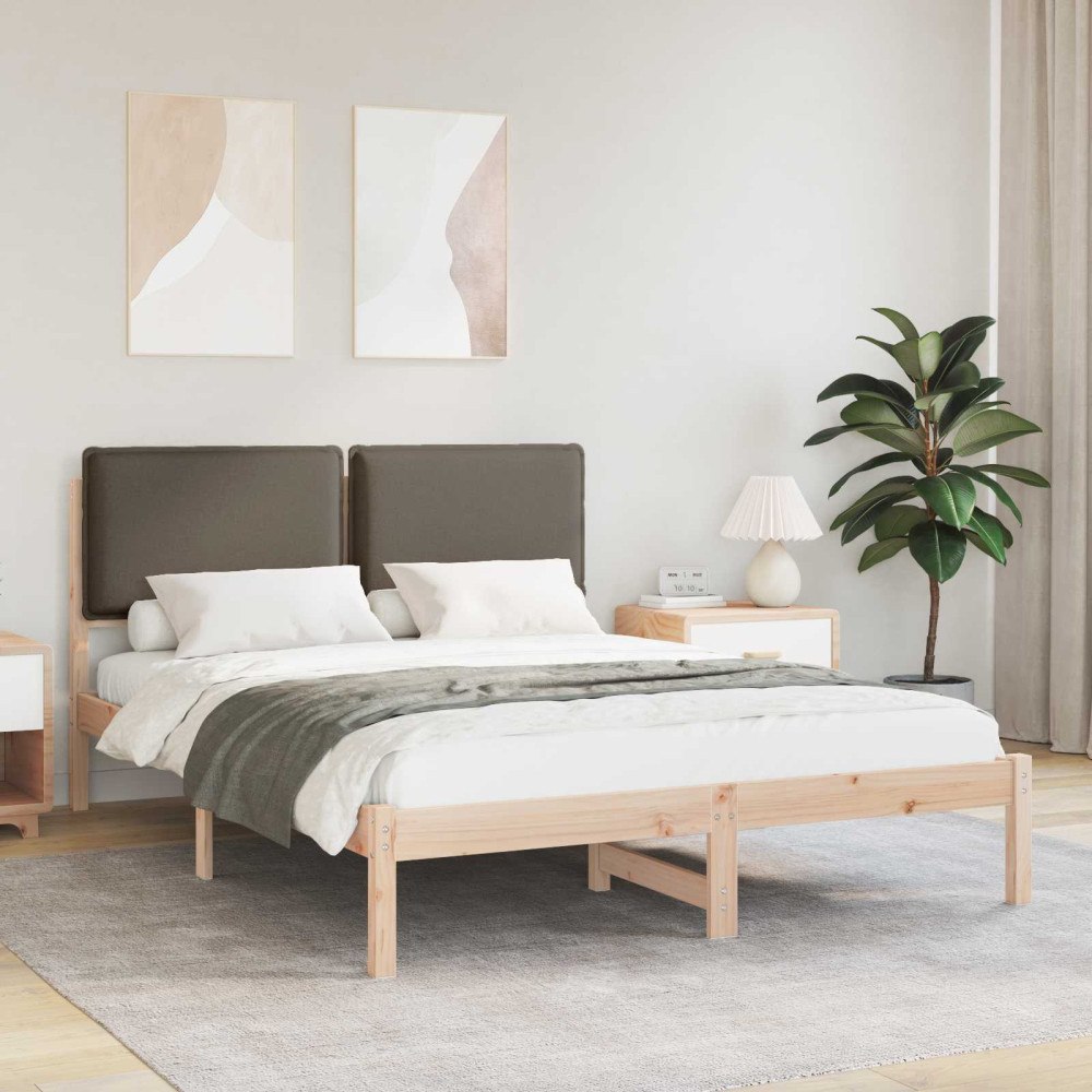 vidaXL Sängram med Klädd Huvudgavel Taupe 135 x 190 cm Massivt furu
