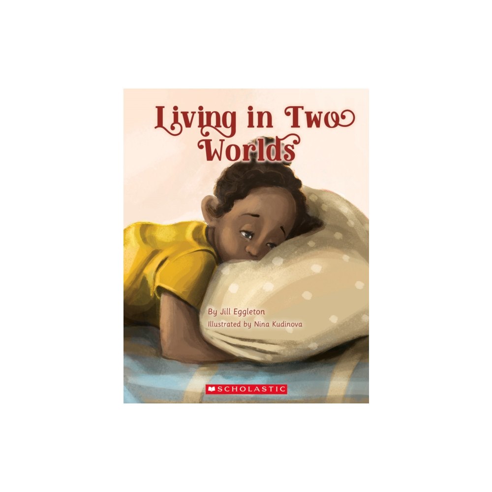 SCHOLASTIC LTD LIVING IN TWO WORLDS (häftad, eng)