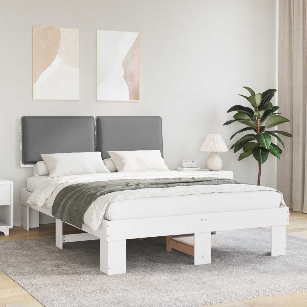 vidaXL Sängram med Klädd Huvudgavel Ljusgrå 135 x 190 cm Massiv furu