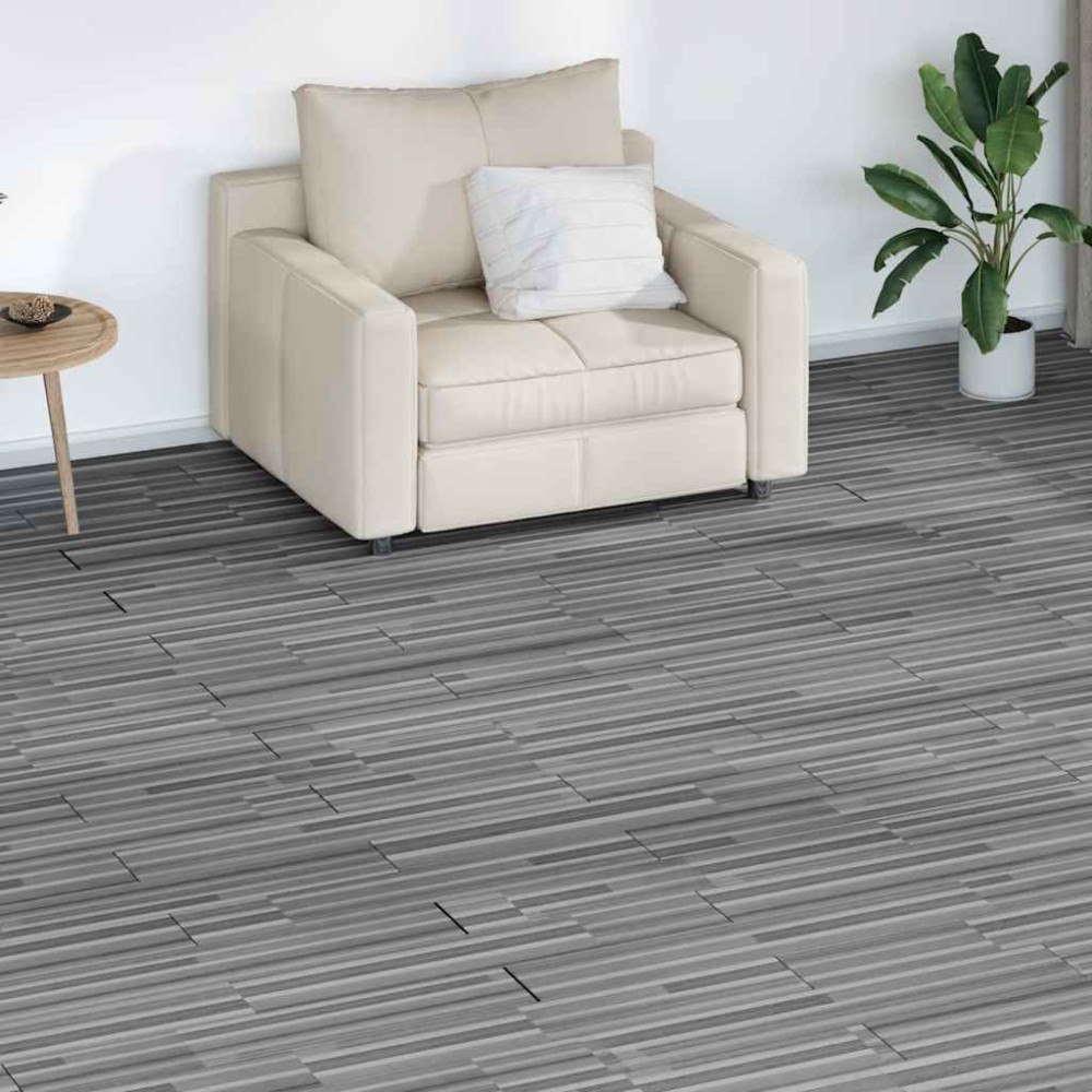 vidaXL Golvbrädor PVC 4,46 m² 3 mm självhäftande grårandiga