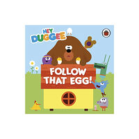 Penguin Random House Children's UK Hey Duggee: Follow That Egg! (bok, board book, eng)