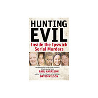 Little, Brown Book Group Hunting Evil (häftad, eng)