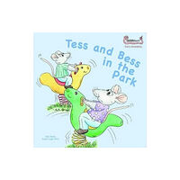 Clickety Books Tess and Bess in the Park (häftad, eng)