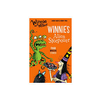 Oxford University Press Winnie and Wilbur: Winnie's Alien Sleepover (häftad, eng)