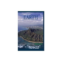 Taylor & francis ltd Living with Earth (häftad, eng)