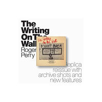 Plain Crisp Books Ltd The Writing on the Wall (häftad, eng)