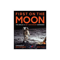 Union Square & Co. First on the Moon (inbunden, eng)