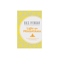 HarperCollins Publishers Light on Pranayama (häftad, eng)