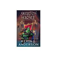 Wordfire Press Skeleton in the Closet (häftad, eng)