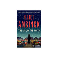 Muswell Press The Girl in the Photo (inbunden, eng)