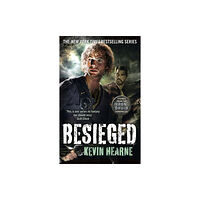 Little, Brown Book Group Besieged (häftad, eng)