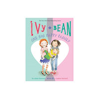 Chronicle Books Ivy and Bean One Big Happy Family (Book 11) (häftad, eng)