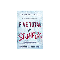 Sourcebooks, Inc Five Total Strangers (häftad, eng)