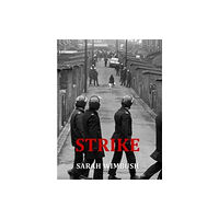 Stairwell Books STRIKE (häftad, eng)