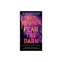 Penguin Putnam Inc Fear The Dark (häftad, eng)