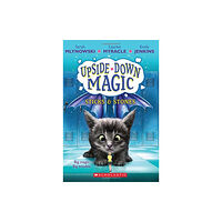 Scholastic UPSIDE DOWN MAGIC #2: Sticks and Stones (häftad, eng)