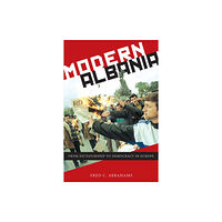 New York University Press Modern Albania (häftad, eng)