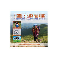 Rowman & littlefield Hiking and Backpacking (häftad, eng)