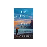 Amazon Publishing The Hint of Light (häftad, eng)