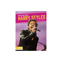 North Star Editions Biggest Names in Music: Harry Styles (häftad, eng)