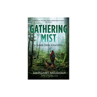 Crooked Lane Books Gathering Mist (inbunden, eng)