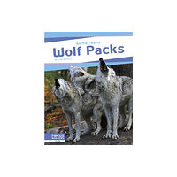 North Star Editions Wolf Packs (häftad, eng)