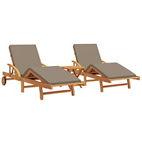 vidaXL Solsängar 2 st med kuddar och bord Taupe Massivt trä Akacia, vidaXL Fällbar solsäng med hjul och kudde Taupe Massivt trä...