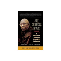 Shambhala Publications Inc At Hell's Gate (häftad, eng)