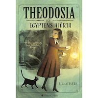 R. L. LaFevers Theodosia och Egyptens hjärta (bok, kartonnage)